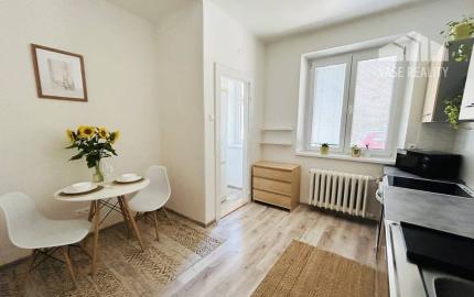 Na prenájom 1-izbový byt, 41 m², Trnavská cesta, od 1.6.2025
