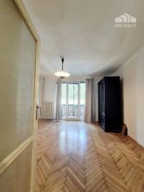 Na prenájom 1-izbový byt s balkónom, 27 m², Hollého, voľný od 15.6. 