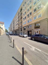 Na prenájom 1-izbový byt s balkónom, 27 m², Hollého, voľný od 15.6. 