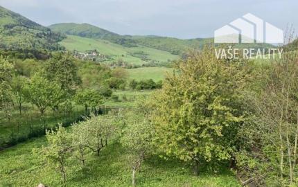 Rodinný Dom Košecké Podhradie, pozemok 1980 m2 , garáž a stodola