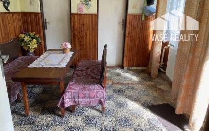 Rodinný Dom Košecké Podhradie, pozemok 1980 m2 , garáž a stodola