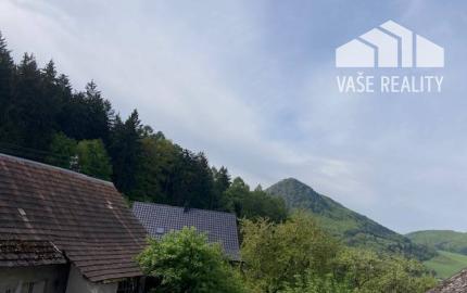 Rodinný Dom Košecké Podhradie, pozemok 1980 m2 , garáž a stodola