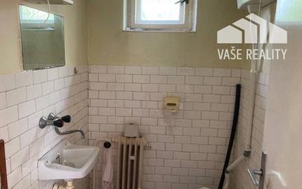 Rodinný Dom Košecké Podhradie, pozemok 1980 m2 , garáž a stodola