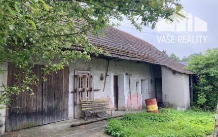 Rodinný Dom Košecké Podhradie, pozemok 1980 m2 , garáž a stodola