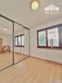 Na prenájom krásny veľký 3-izb. byt, 105 m², Červeňová ul. Staré Mesto