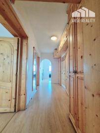 Na prenájom krásny veľký 3-izb. byt, 105 m², Červeňová ul. Staré Mesto