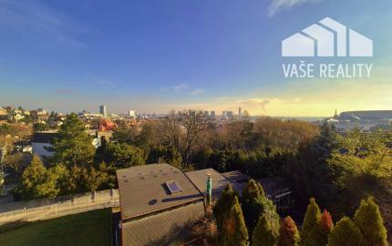 Na prenájom krásny veľký 3-izb. byt, 105 m², Červeňová ul. Staré Mesto