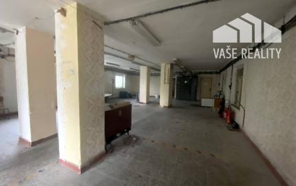 Komerčná budova - Ilava - centrum mesta