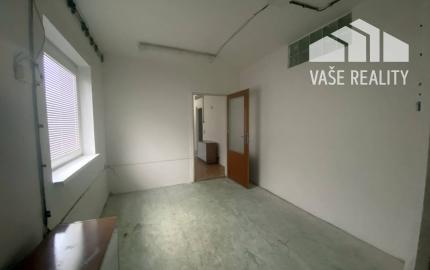 Komerčná budova - Ilava - centrum mesta