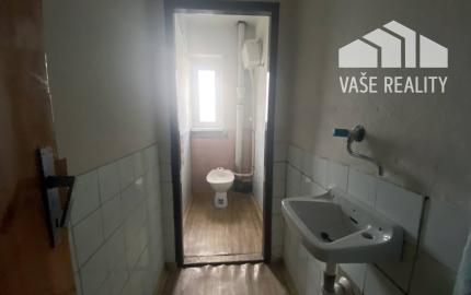 Komerčná budova - Ilava - centrum mesta