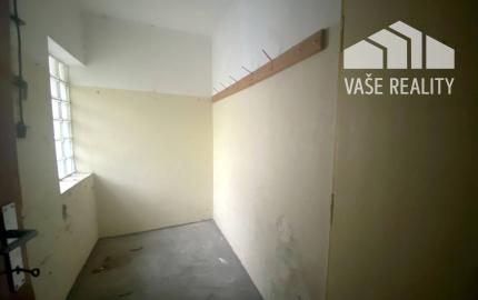 Komerčná budova - Ilava - centrum mesta