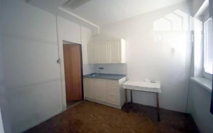 Komerčná budova - Ilava - centrum mesta