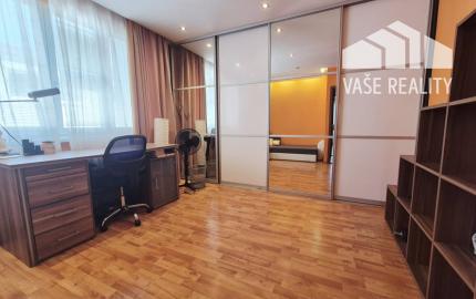 Na prenájom 3-izbový byt s balkónom, 97 m², Tallerova ul., Staré Mesto