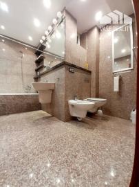 Na prenájom 3-izbový byt s balkónom, 97 m², Tallerova ul., Staré Mesto