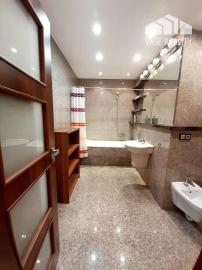 Na prenájom 3-izbový byt s balkónom, 97 m², Tallerova ul., Staré Mesto