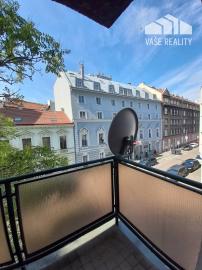 Na prenájom 3-izbový byt s balkónom, 97 m², Tallerova ul., Staré Mesto