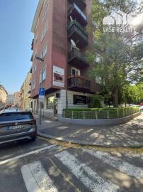 Na prenájom 3-izbový byt s balkónom, 97 m², Tallerova ul., Staré Mesto