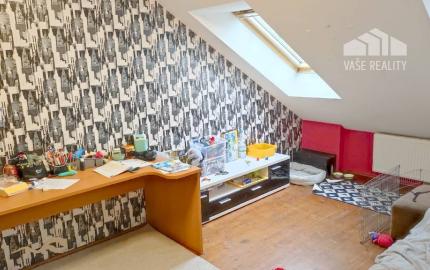 Prenájom 5-izbového rodinného domu s garážou, Moravany nad Váhom