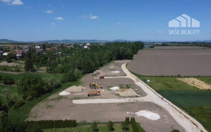 *REZERVOVANÉ* STAVEBNÝ POZEMOK 436 M² BOROVCE /VODA, ELEKTRINA, KANAL.