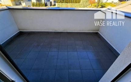 PREDANÉ Štýlový slnečný 2 izb byt v Novostavbe, terasa, balkón