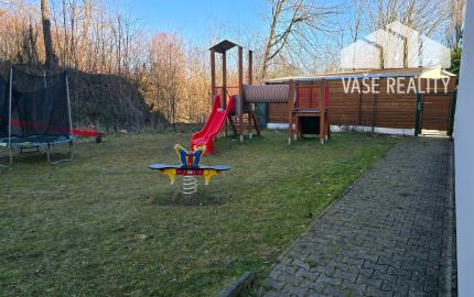 PREDANÉ Štýlový slnečný 2 izb byt v Novostavbe, terasa, balkón