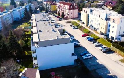 PREDANÉ Štýlový slnečný 2 izb byt v Novostavbe, terasa, balkón