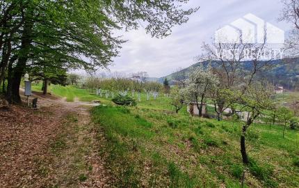 *REZERVOVANÉ* Stavebný pozemok 607 m2, Hôrka nad Váhom