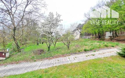 *REZERVOVANÉ* Stavebný pozemok 607 m2, Hôrka nad Váhom