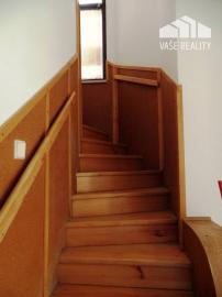 Na prenájom komerčná budova 160 m2 ako kancelárske priestory - NMnV