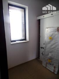 Na prenájom komerčná budova 160 m2 ako kancelárske priestory - NMnV