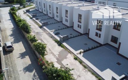 *SKOLAUDOVANÉ* 4 IZB. NOVOSTAVBA  RODINNÝ DOM, NOVÁ DEDINKA