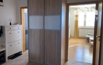 Na predaj vkusne zrekonštruovaný 3-izbový byt v Ilave – Kukučínova uli