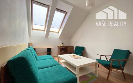 Rodinný dom v Nemšovej, pozemok 1000 m2