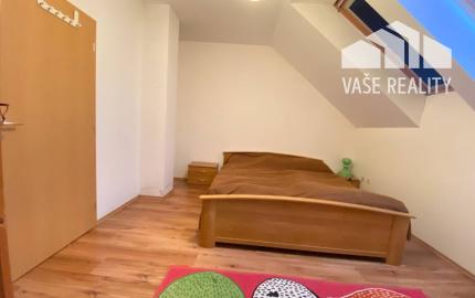 Rodinný dom v Nemšovej, pozemok 1000 m2