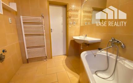 Rodinný dom v Nemšovej, pozemok 1000 m2