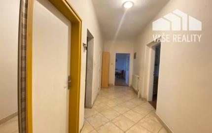 Rodinný dom v Nemšovej, pozemok 1000 m2