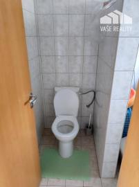 Priestranný rodinný dom so saunou, bazénom, fitness - Krakovany