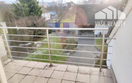 Priestranný rodinný dom so saunou, bazénom, fitness - Krakovany