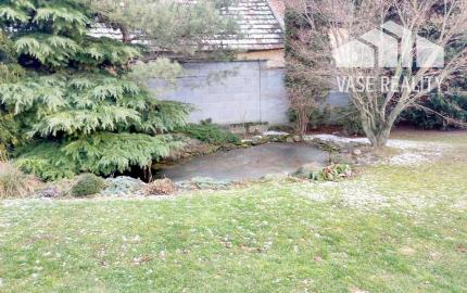 Priestranný rodinný dom so saunou, bazénom, fitness - Krakovany