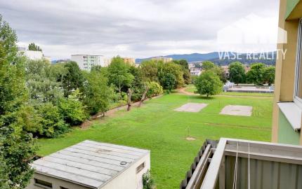 Prenájom 3-izbového bytu, Javorová Piešťany