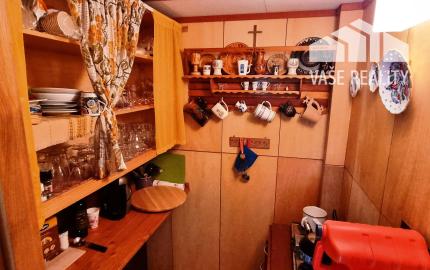 *VIDEO* Romantická chatka s čarovnou záhradou, Ratnovce pri Piešťanoch