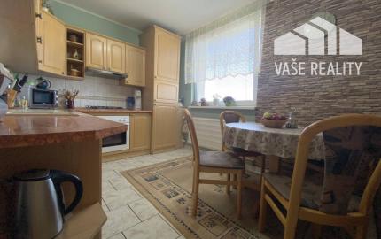 Veľký, slnečný 3 izbový byt, Nemšová, 74 m2