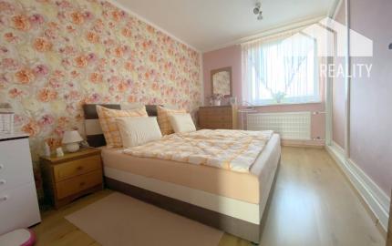 Veľký, slnečný 3 izbový byt, Nemšová, 74 m2