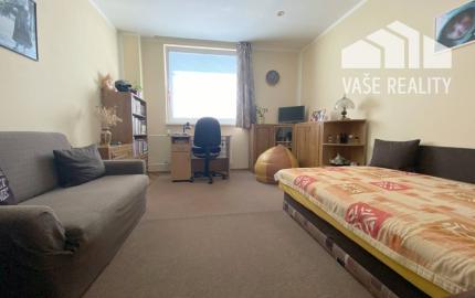 Veľký, slnečný 3 izbový byt, Nemšová, 74 m2