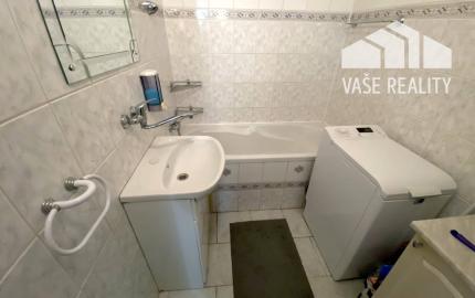 Veľký, slnečný 3 izbový byt, Nemšová, 74 m2