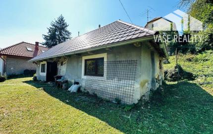 Na predaj rodinný dom 75 m², pozemok 520 m², Nová Baňa, kúpou voľný