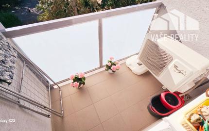 *PREDAJ* Zariadený 3-izbový byt s loggiou v srdci Piešťan !!