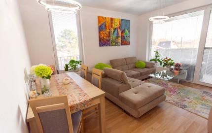 Krásny 3-izb. s balkónom, 71m².na Bajkalskej v Novom Ružinov