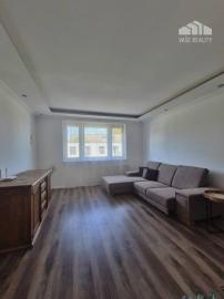 Na prenájom 3-izbový byt s lodžiou, 74 m², Pri Kríži., Dúbravka