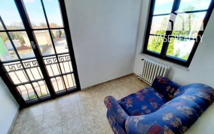 Prenájom 4 izbový byt s parkovaním, Pod Párovcami Piešťany.